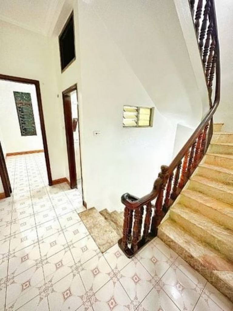 Cho thuê nhà ngõ ô tô Hoàng Văn Thái, Thanh Xuân 4 tầng x 50m2, 4 ngủ, 16 Triệu - Ảnh 1